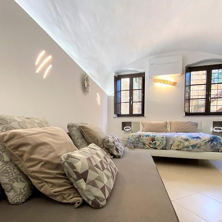 Violante House-Appartamento In Centro Storico Siena Exteriör bild
